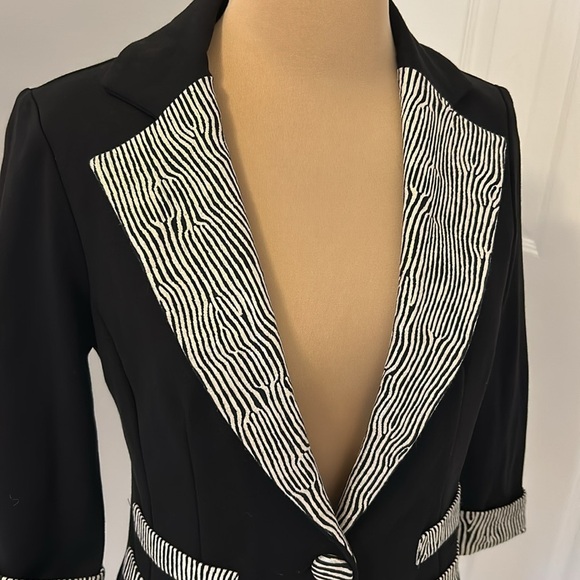 Joseph Ribkoff Black/Gold Ponte Blazer - Picture 4 of 8